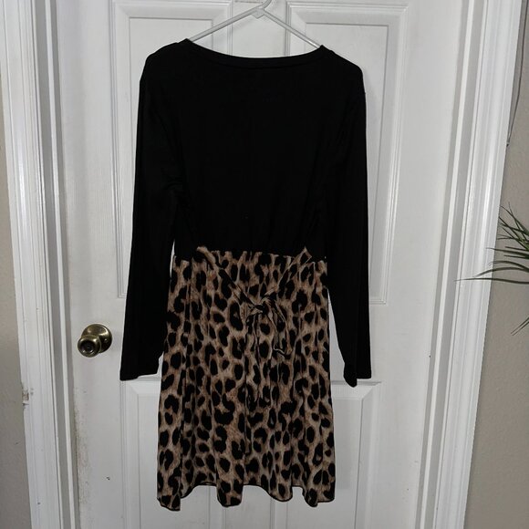 Like New SHEIN Curve Dress 0XL - Picture 3 of 3